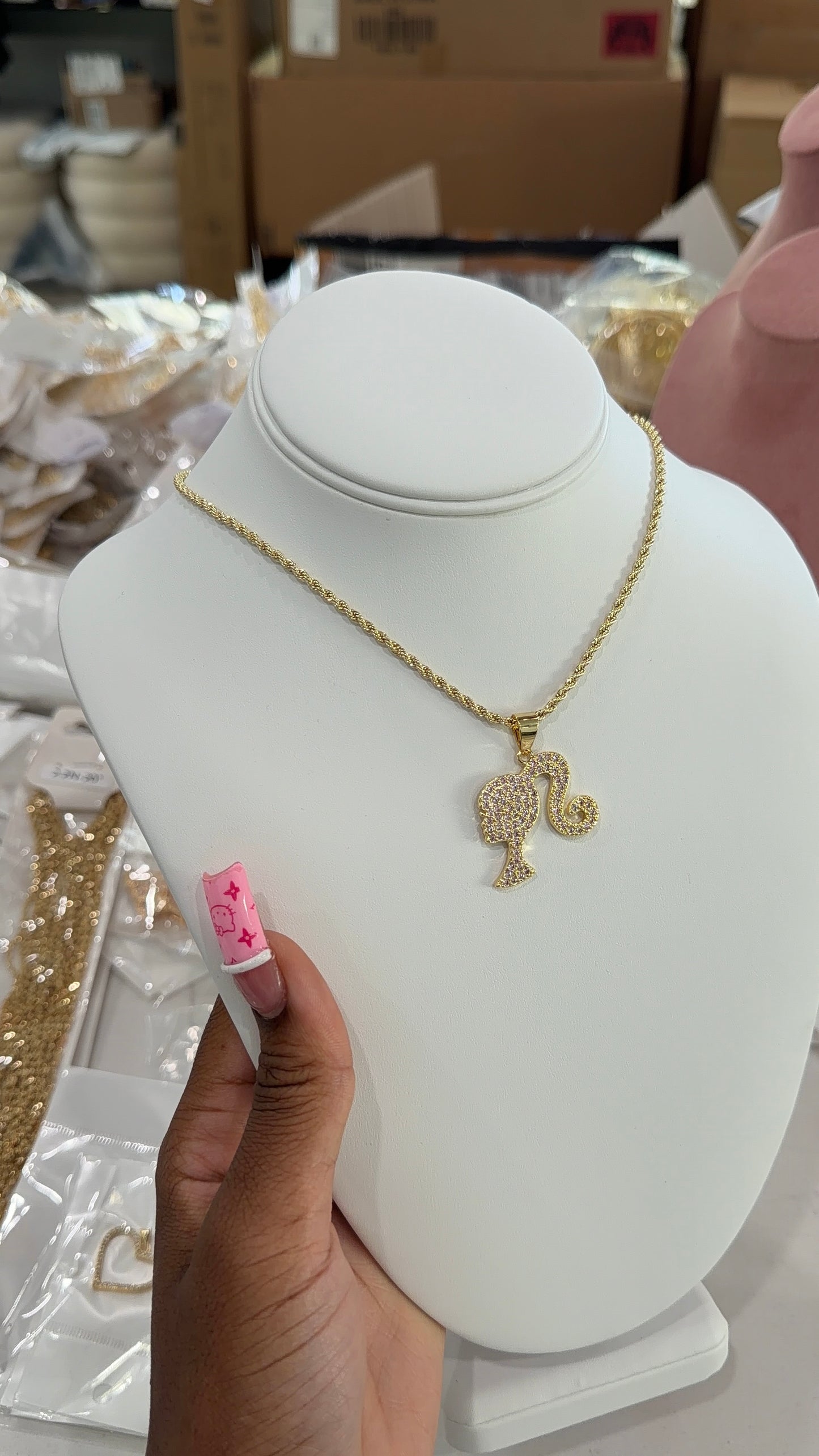 Pink diamond barb chain