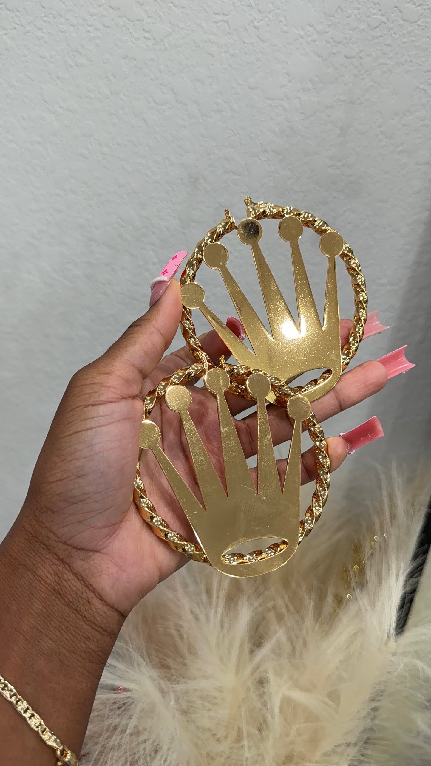 CROWN HOOPS