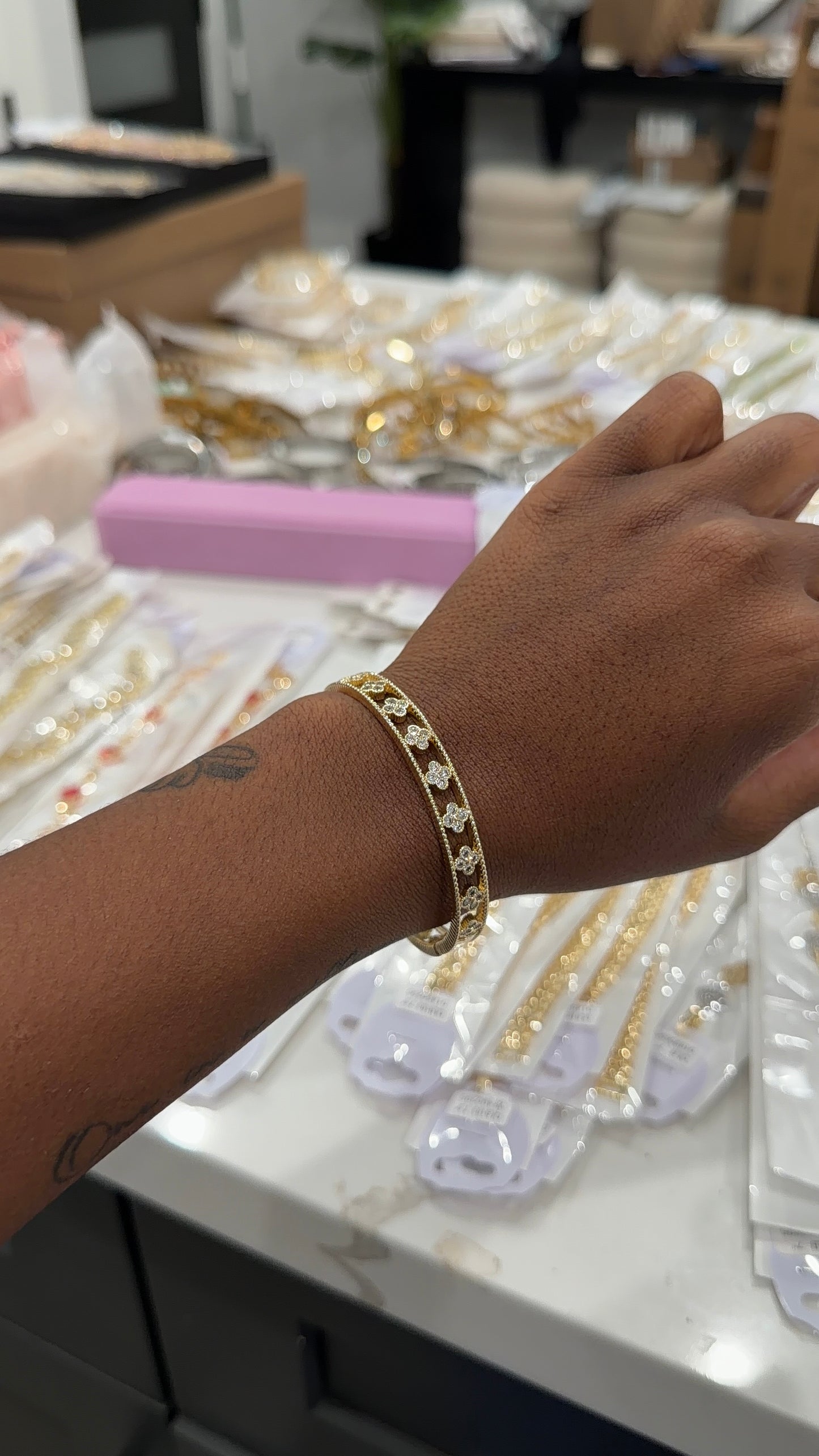 Cleef clover bangle