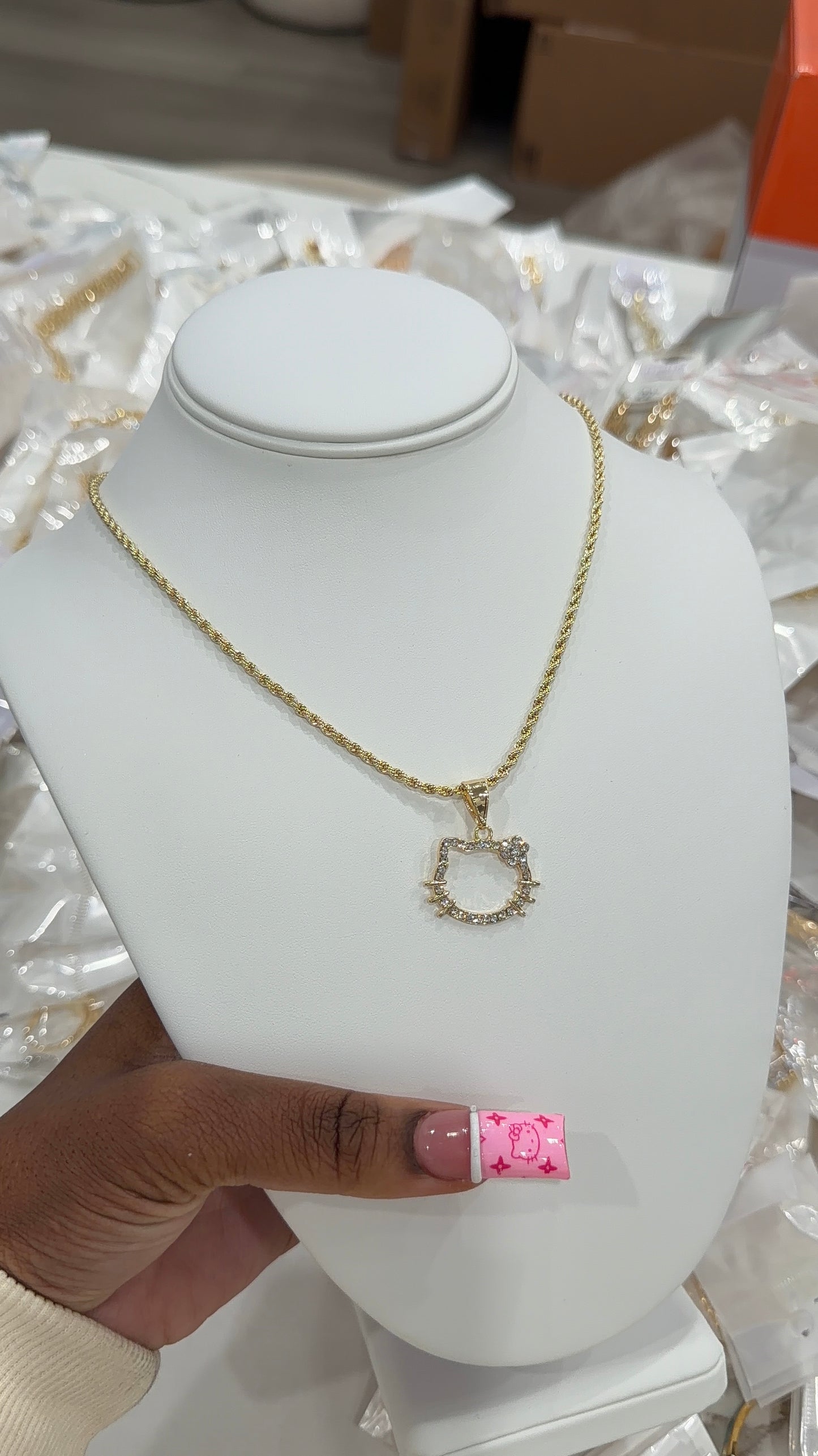 Hk bling outline chain