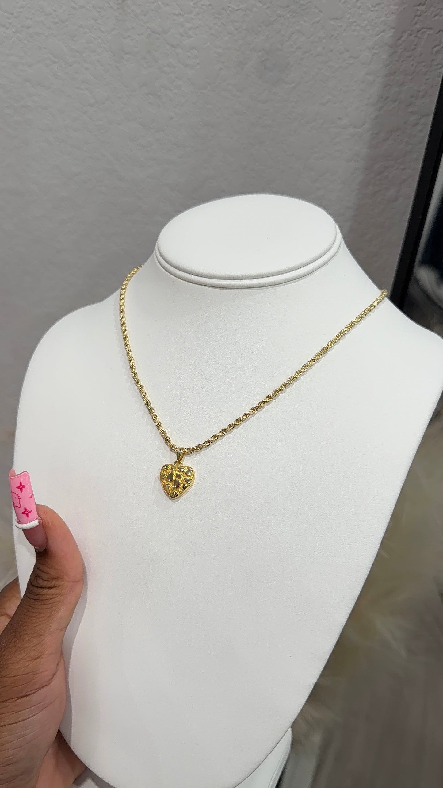 Nugget heart chain