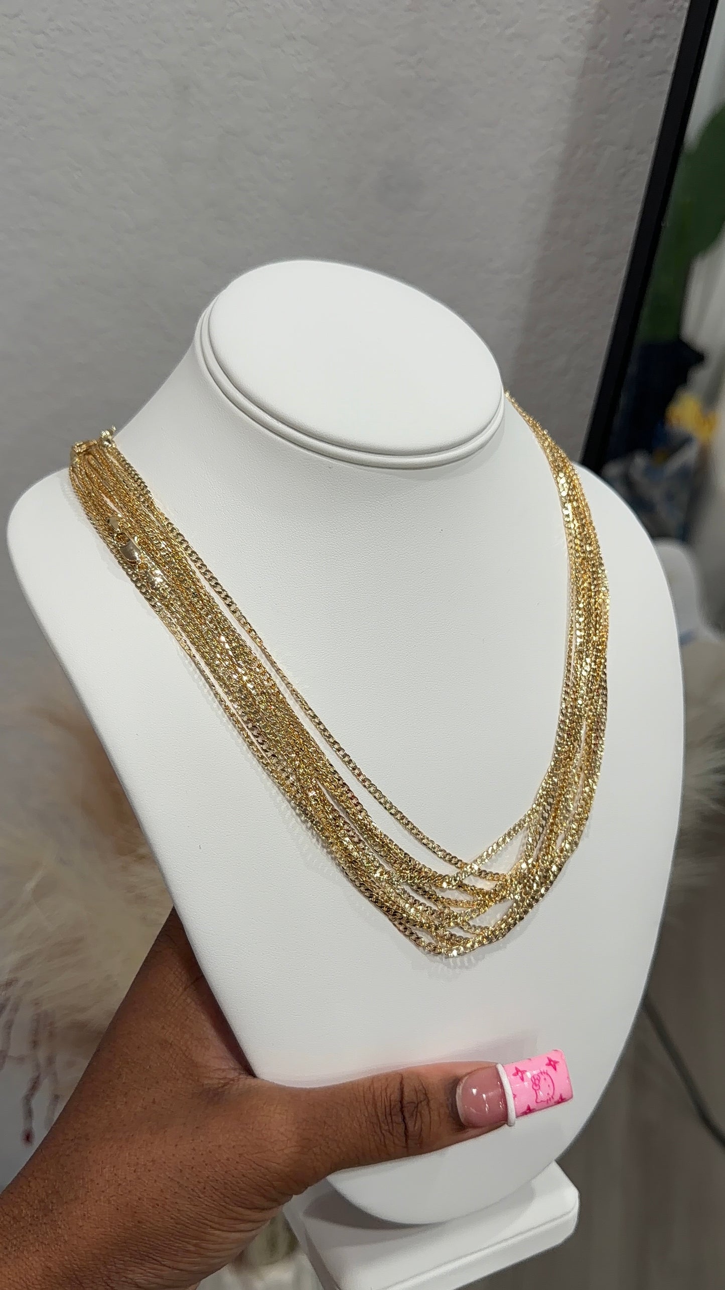 Golden illusion chain