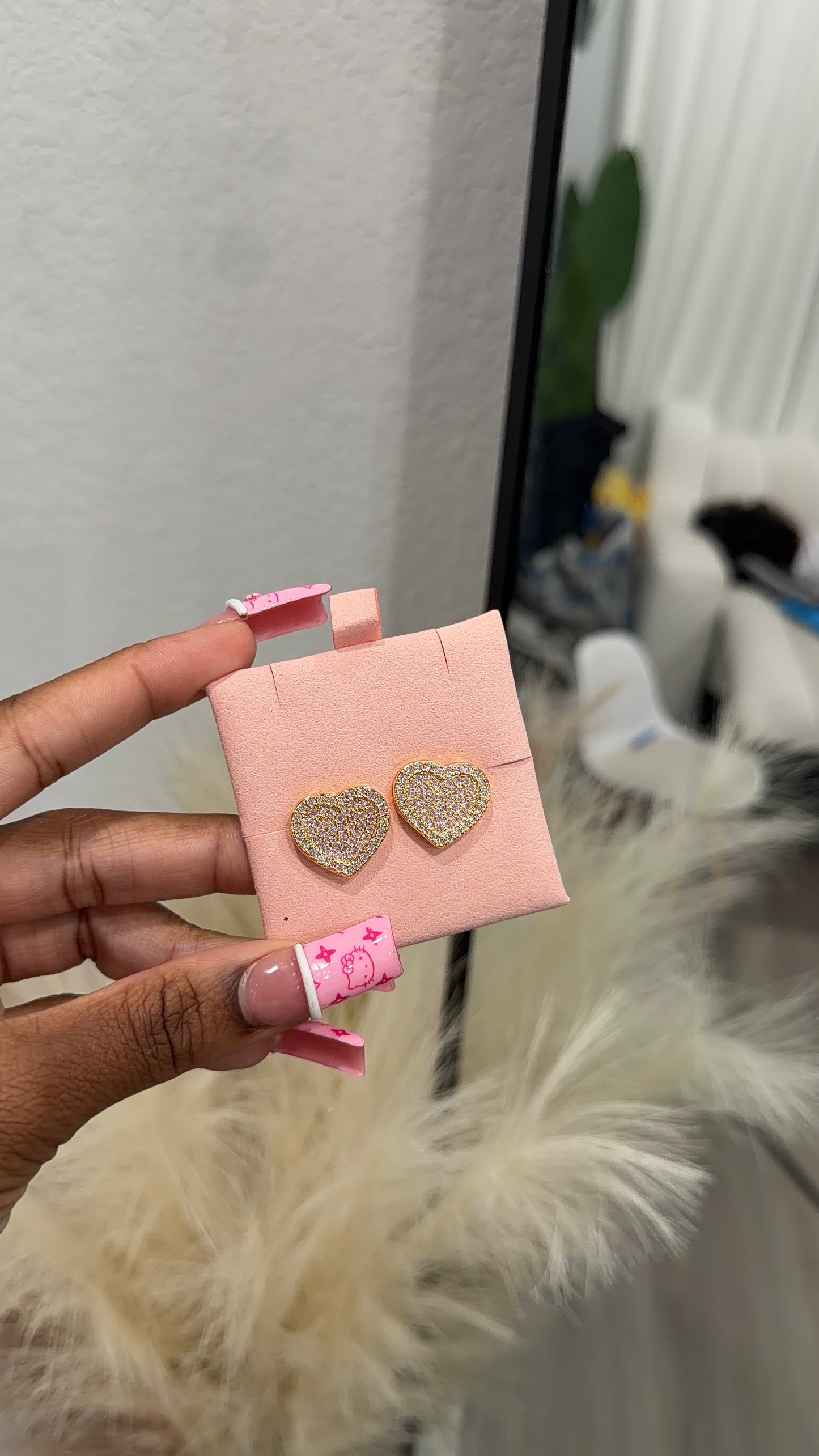 Pink face diamond heart earrings