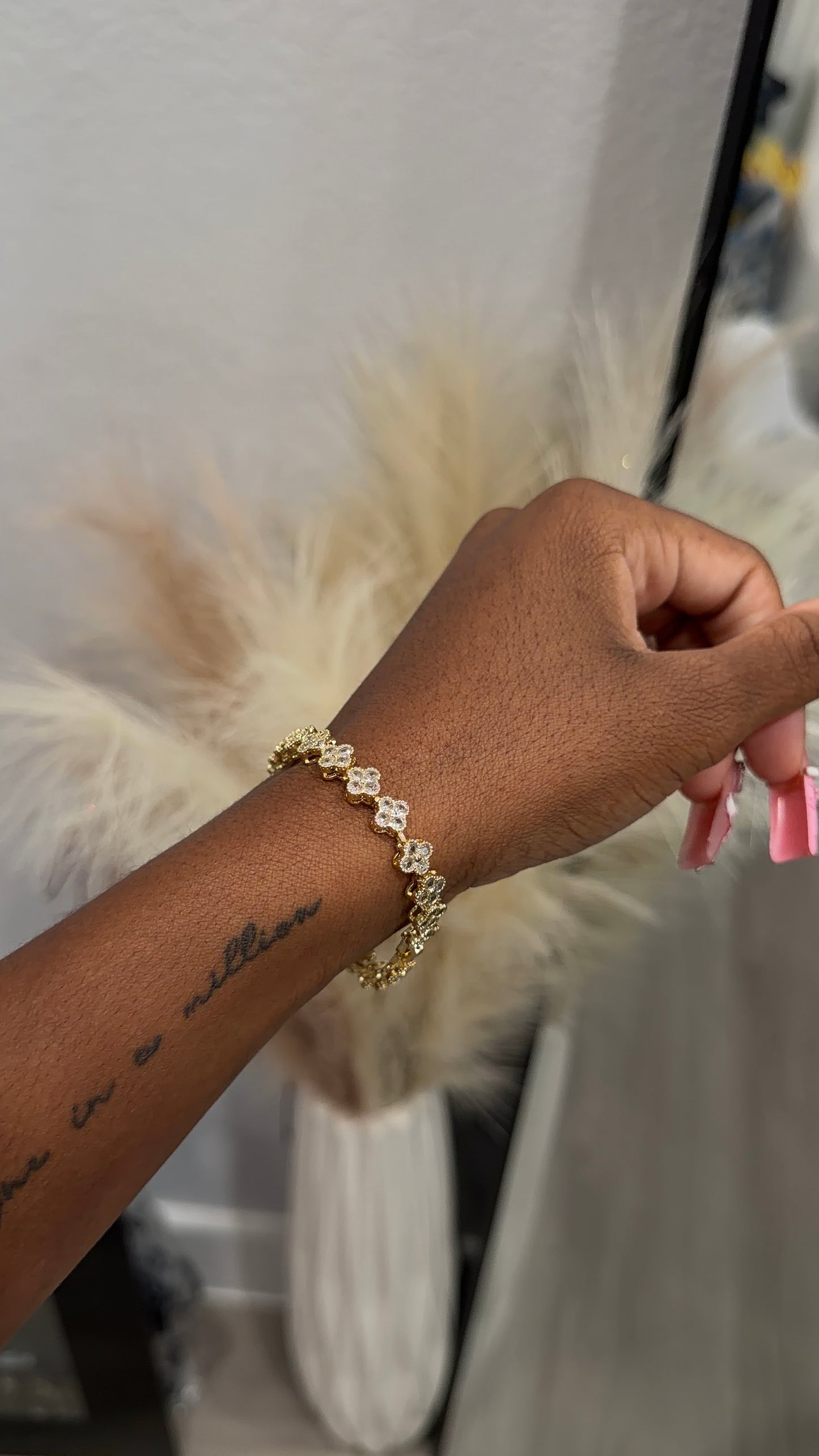 Diamond cleef bracelet
