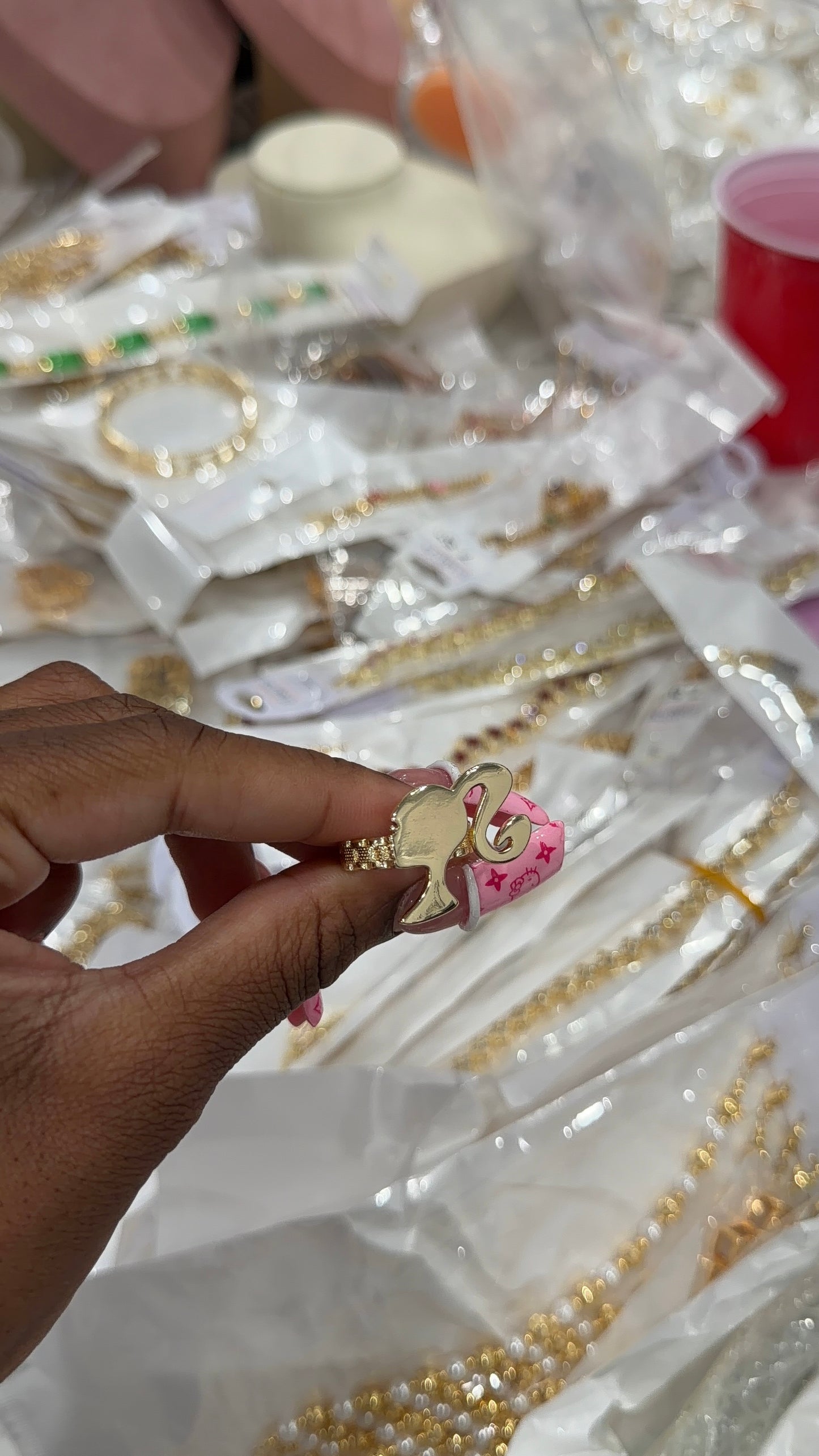 Barbz Rollie Ring