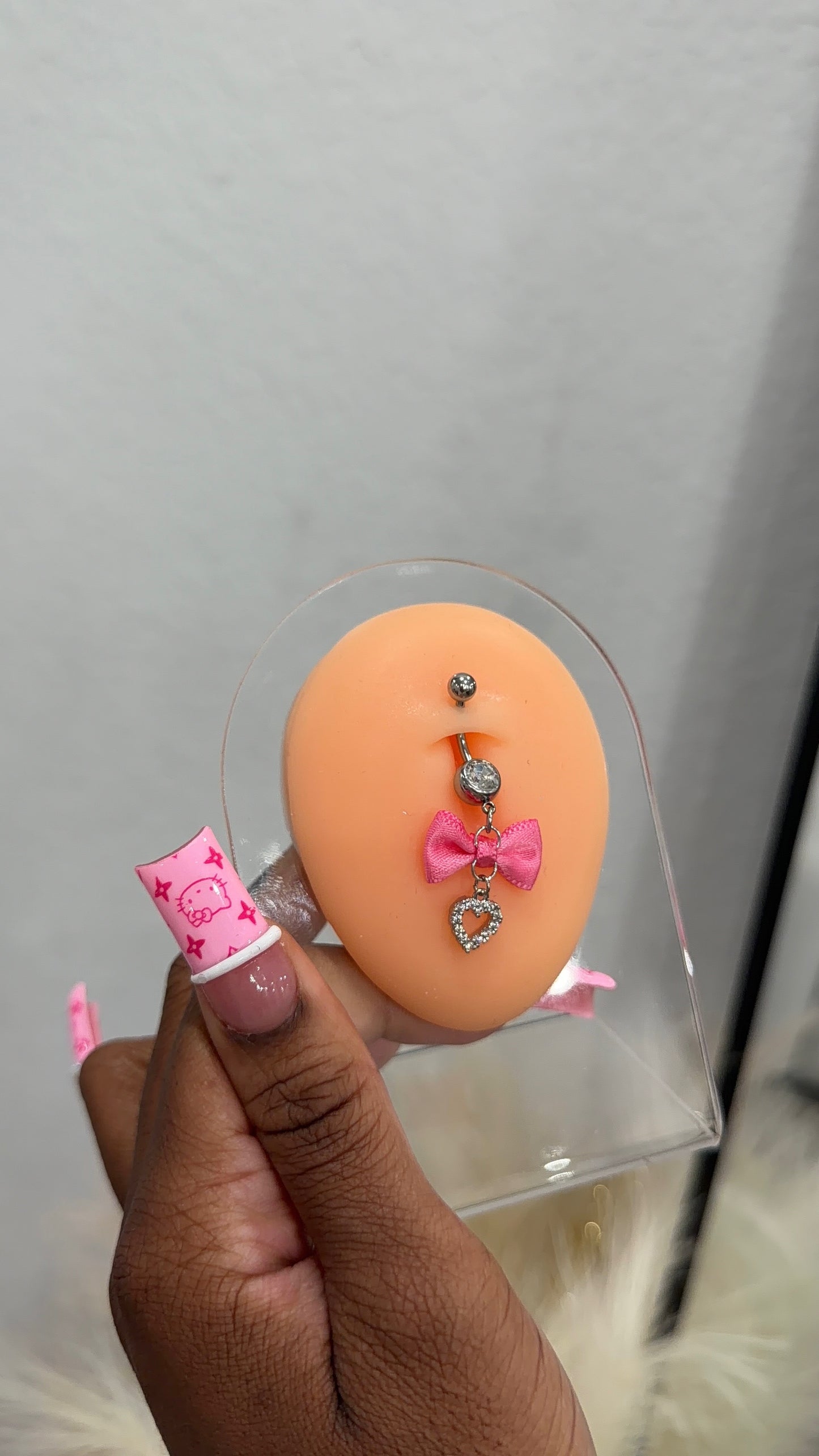 Bowed out belly ring